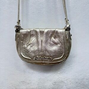 B Makowsky Gold Metallic Pebbled Leather Crossbody Bag Chain Strap Leopard Lined